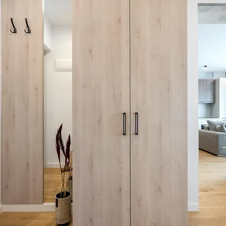 Appartamento Cozy Business Area 1Br Near Aviatiei Bucarest Esterno foto